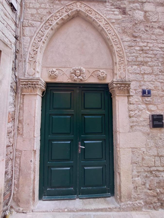 Central Palace Apartment Šibenik Exterior foto